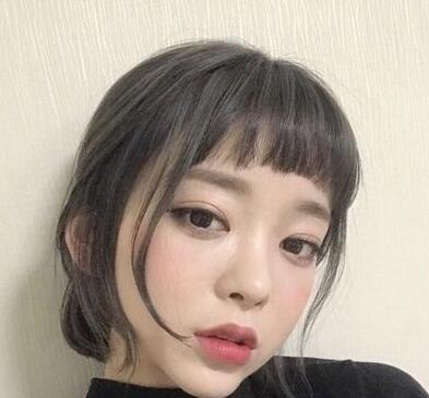 2022最新款流行女短发发型图片