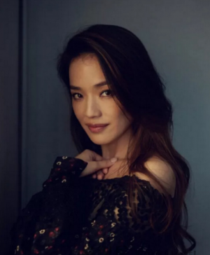 方脸女生适合什么发型  颜值高的方脸发型