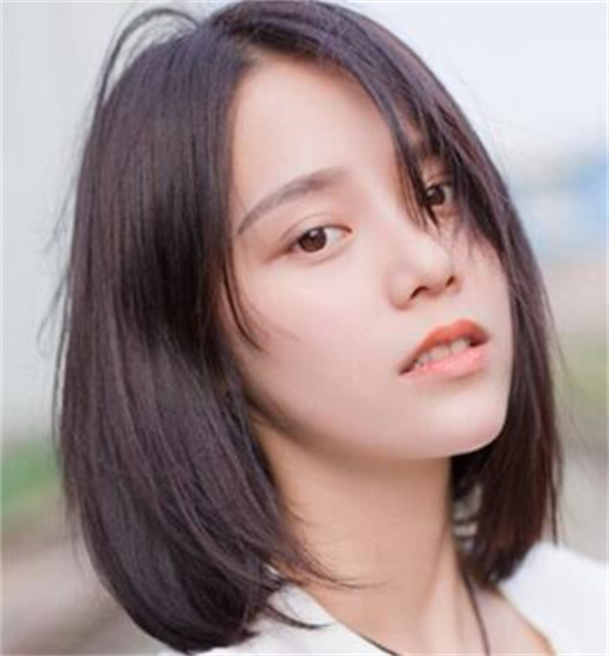 短发直发发型女齐肩 短发直发深深得到女孩的喜欢