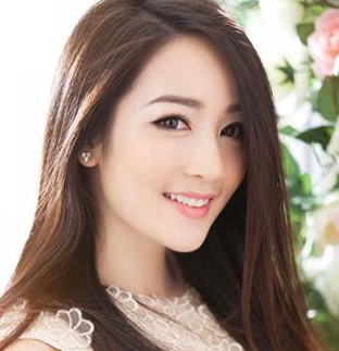 冬季气质的中长直发发型 清新优雅温婉动人