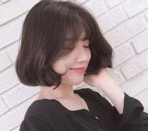 最洋气的短发烫发型图片女,好看的短发发型推荐