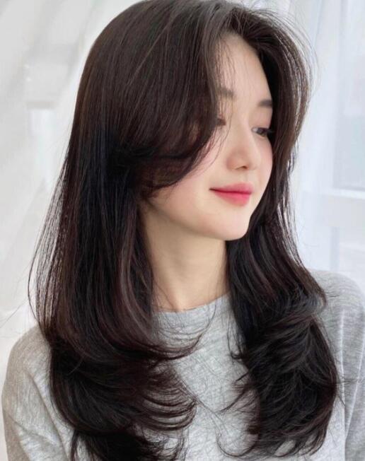 2021年发型流行趋势女长发,比成为今年的潮流发型