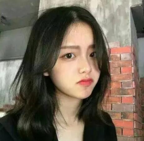 2021女生长发发型,超级流行的长发发型