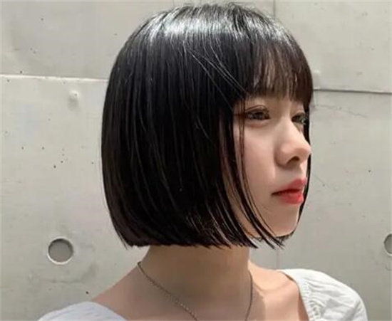 个性中短发发型图片 简约利落又时尚短发