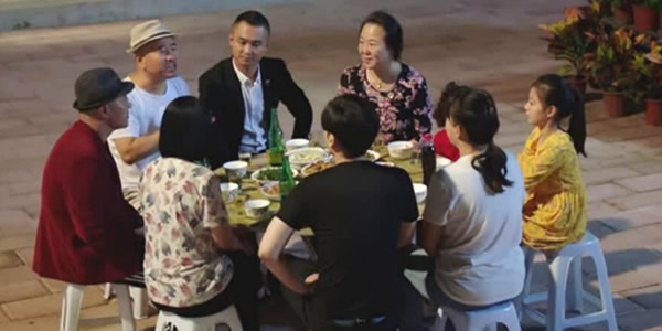 乡村爱情12刘弘序身份和刘能什么关系