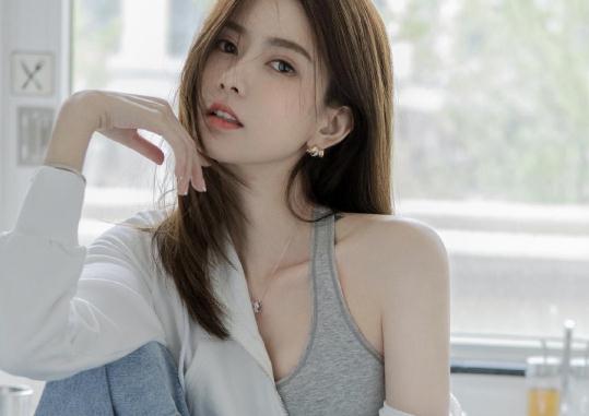 d罩杯的美女图：一目了然近看d罩杯有多大