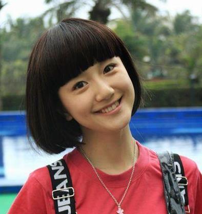 小女孩短发怎么做可爱，10岁短发小女孩发型图片