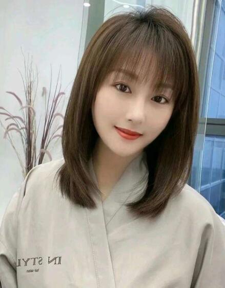 30岁女人气质卷发发型,不止减龄更能凸显气质