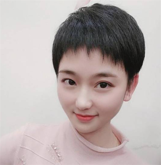 今年流行的超短发图片,颜值越来越高越短越好看