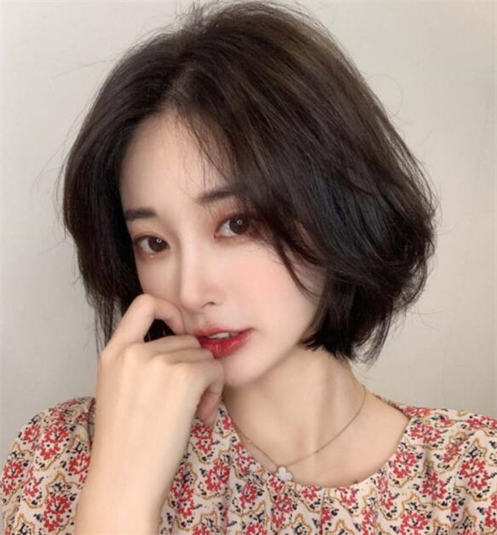 最新短发发型2021,短发女生不能错过的短发
