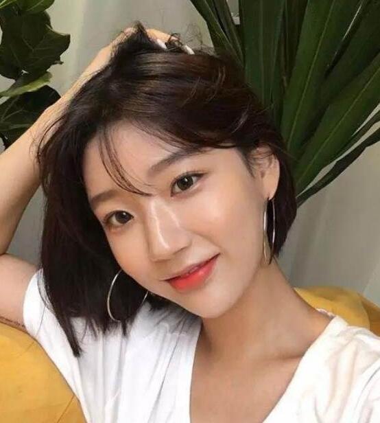 2022新款式短发发型女,可以演绎出不同的美感