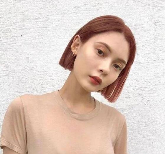 短发发型2022最新款女,显得五官更加小巧精致