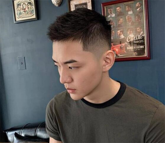 男士发型图片短发 时尚男生的短发推荐