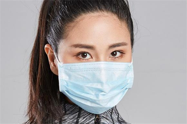 医用口罩喷了酒精还能用吗 医用口罩为什么不能二次使用