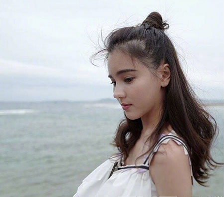 时髦又清爽的女生长发扎发发型