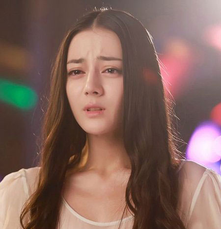 迪丽热巴加盟《奔跑吧》 长发女神迪丽热巴发型盘点