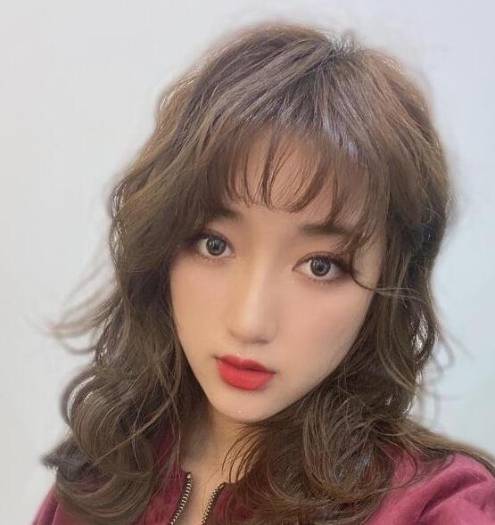 2021最火发型女发型,百搭不挑脸型的中长发发型