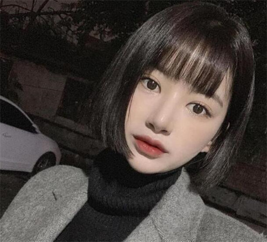 2021黑色的短发女生图片,果然是黑色短发女生最迷人