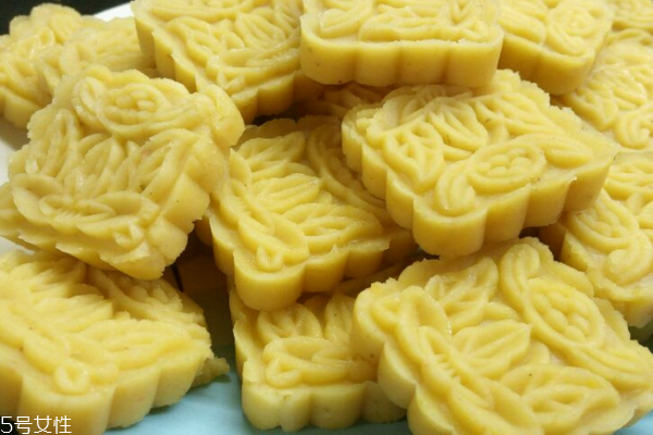 绿豆糕为什么要去皮 去皮适合小朋友吃