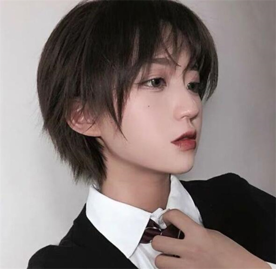 短发女韩式层次感的图片 这些短发任你挑选