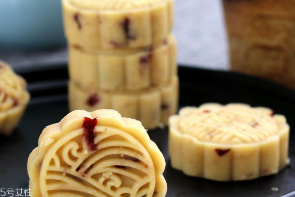 绿豆糕为什么加麦芽糖 为了增加甜味