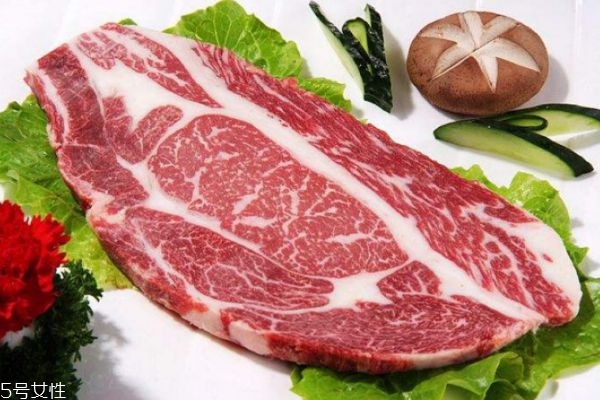 冷冻牛肉怎么解冻 快速解冻肉的方法