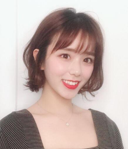 40岁女人最减龄发型,简单大方又优雅的烫发