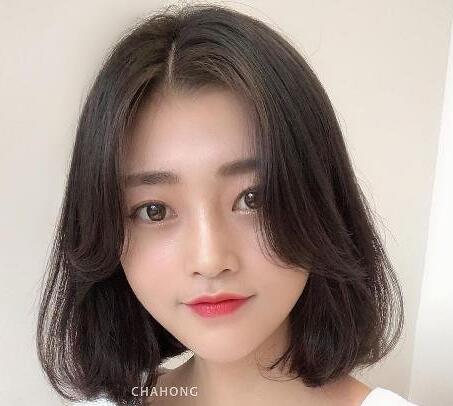 2022年的新款发型女,可温顺可帅气能够修饰圆脸