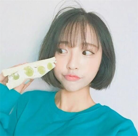 有层次感的短发女韩式图片 甜美可人的短发发型