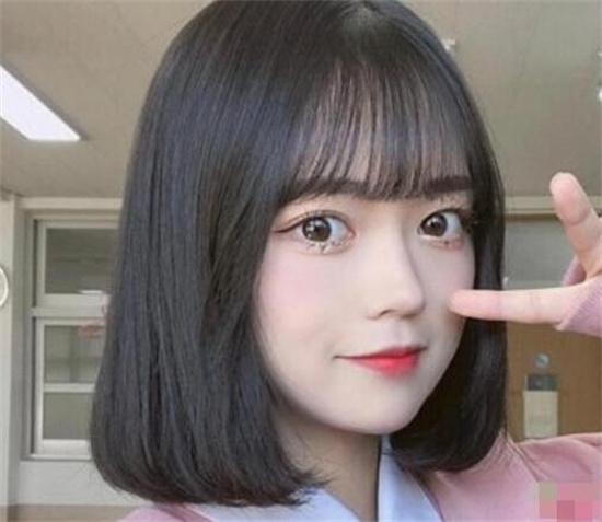萌妹子短发发型图片 萌妹子短发任何打理得迷人