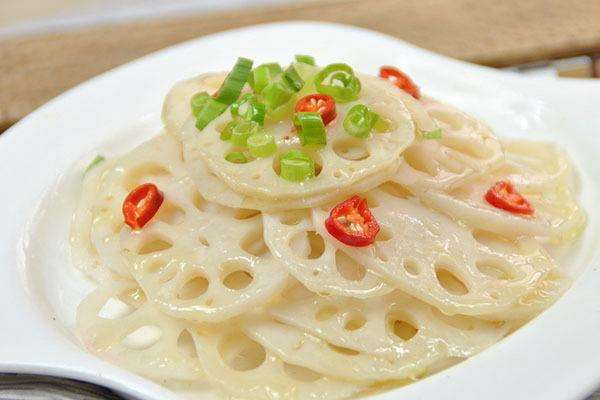 莲藕发黑怎么能变白 莲藕可以润肺止咳吗