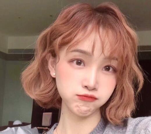 短发烫发小卷蓬蓬头,时尚靓丽博人眼球