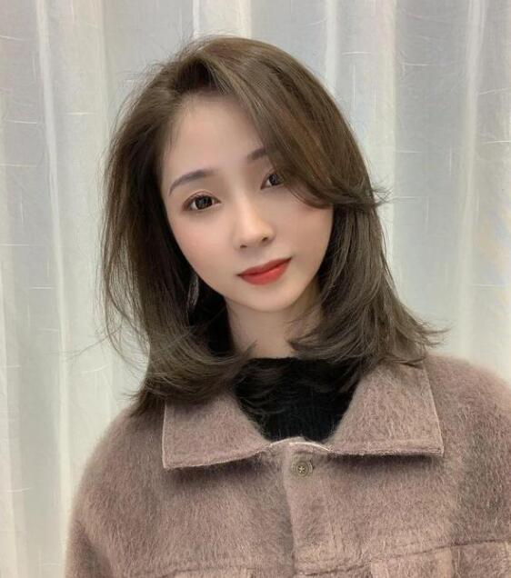 2021潮流流中长发直发,总有一款适合你呢