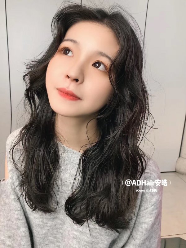 中长发慵懒木马卷 减龄又不小女人 不小众