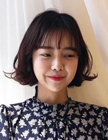 短发烫发小卷蓬蓬头,时尚靓丽博人眼球