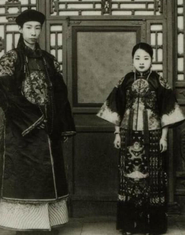 清末贝勒烂大街是什么梗，清末有多少贝勒？