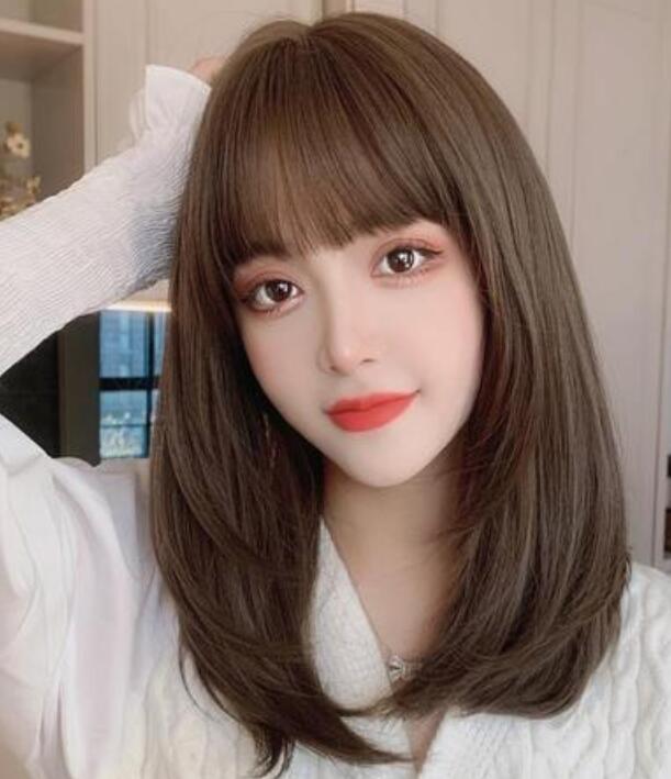 2021好看的直发发型,显露出无比的唯美与曼妙