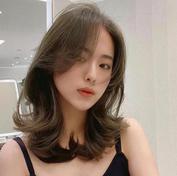 2021发型流行女长发 中长发发型都在这里了,都来看看吧!