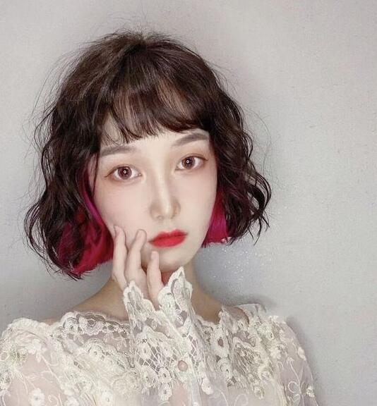 2021最洋气的减龄发型,经典博主推崇的中长发