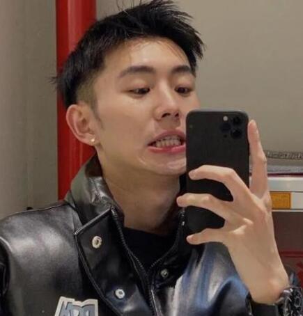 韩式发型男2021流行发型,十分清爽自然减龄又帅气