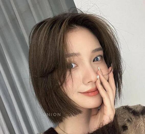 好看的直发短发发型 青春靓丽的风景线