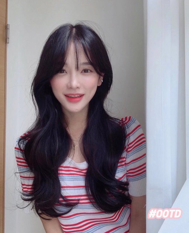 长发女生最值得烫的慵懒卷发懒人必备发型