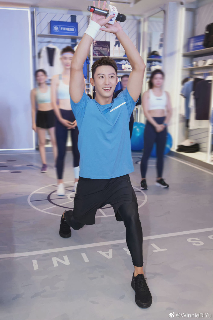 杨洋迪丽热巴公布恋情？迪丽热巴绯闻男友另有其人