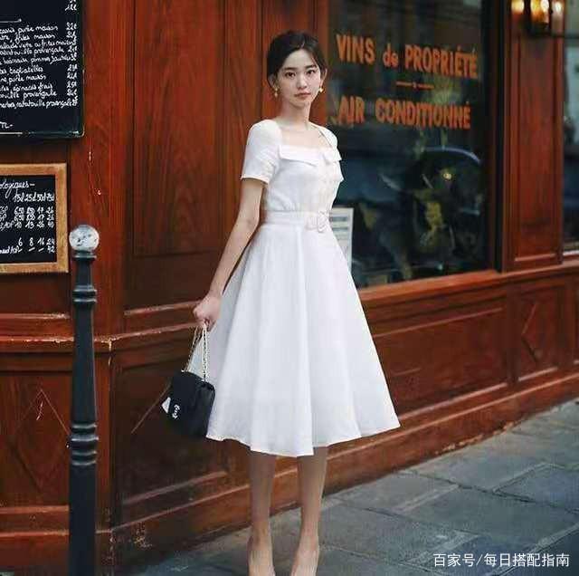 真正精致的女人，出门很少穿这4种裙子，廉价还没品位。