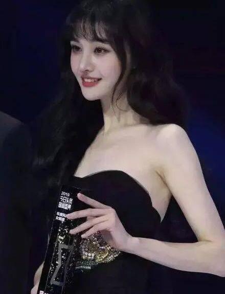 羊毛卷女2021最新款 适合发量少的女孩