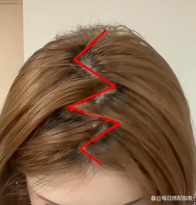头发细软、发量还少的女生，怎么做造型才能更好看且持久？