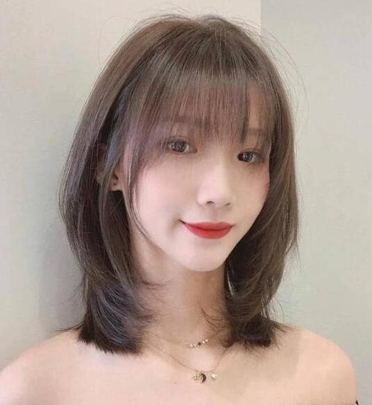 2022最火发型女发型,羊毛卷发减龄又显瘦