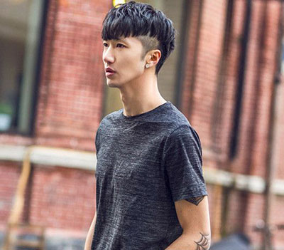 两边铲男生发型 今年最in男生款发型
