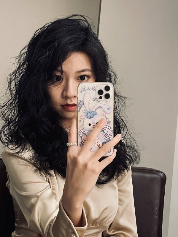 懒人必备的女生长发港风慵懒卷发太洋气啦