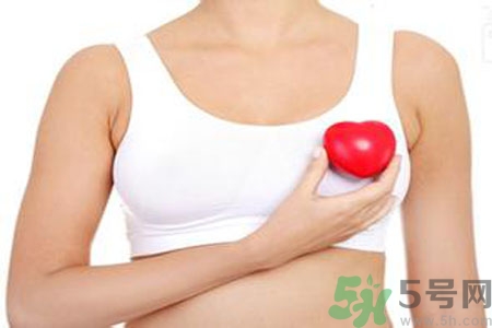 哺乳期乳房有硬块疼痛怎么办？如何预防哺乳期乳房有硬块？